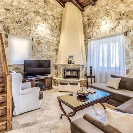 Villa Zante Poolside Paradise - La Vite Stone Kalipádhon